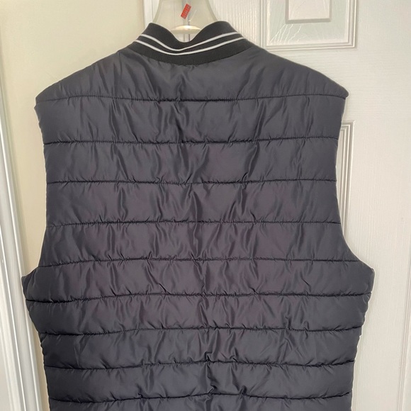 H&M’s Puffer Vest - Picture 2 of 8